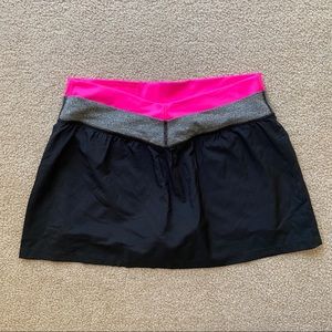 Black & Pink Victoria Secret Women’s Scort Size S